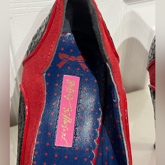 Betsey Johnson high heeled shoes - Picture 5 of 12